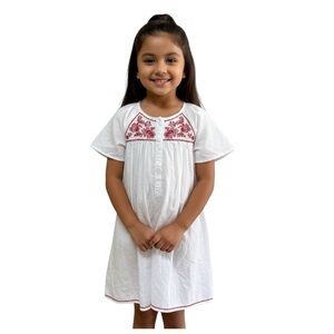 Happy by Pink Chicken Girl’s Size 5 White Embroidered Dress